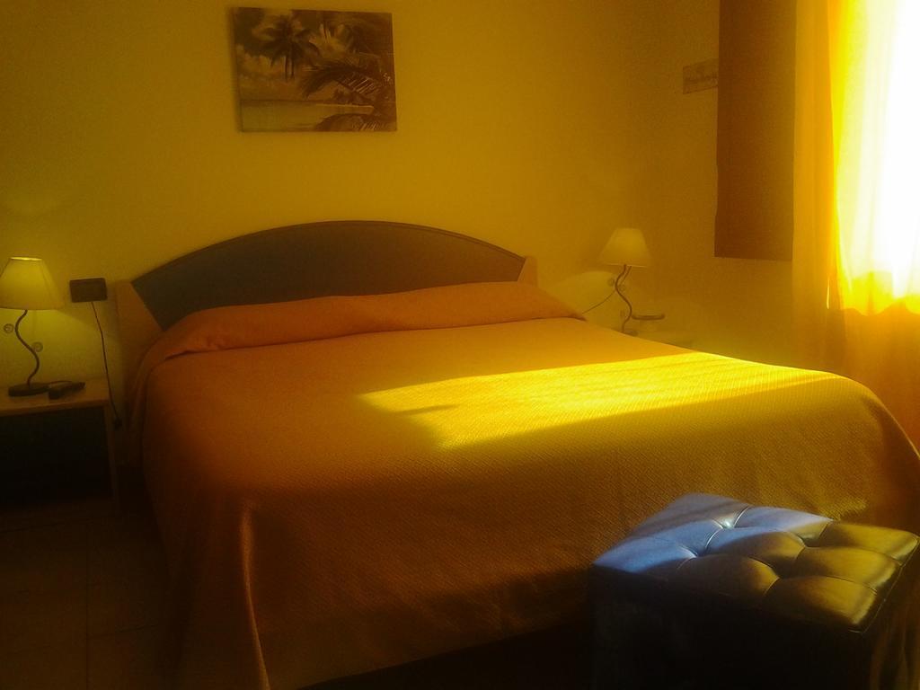Residence Panarea Cefalù Δωμάτιο φωτογραφία